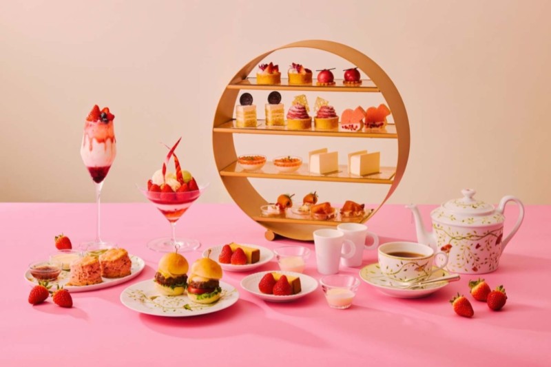 画像：[THE LOBBY LOUNGE] Afternoon Tea “VOYAGE” La saison des fraises + chocolat blanc