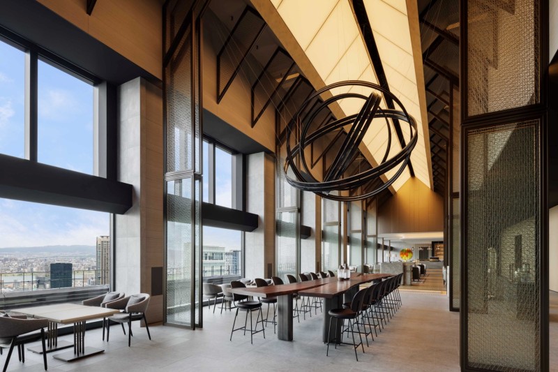 THE LOBBY LOUNGE