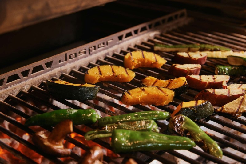 THE-MOMENT GRILL&DINING