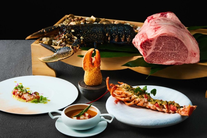 画像：【鉄板焼　瑞】 オマールブルーを1尾丸ごと堪能できる、秋の鉄板焼ディナー　「Menu Homard Bleu ～海の青いダイヤ～」 が新登場