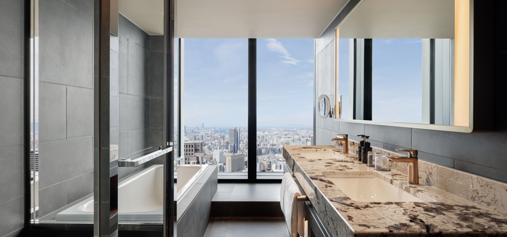 スペシャリティ コーナー キング